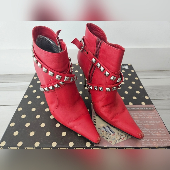 Booties - Picture 1 of 3